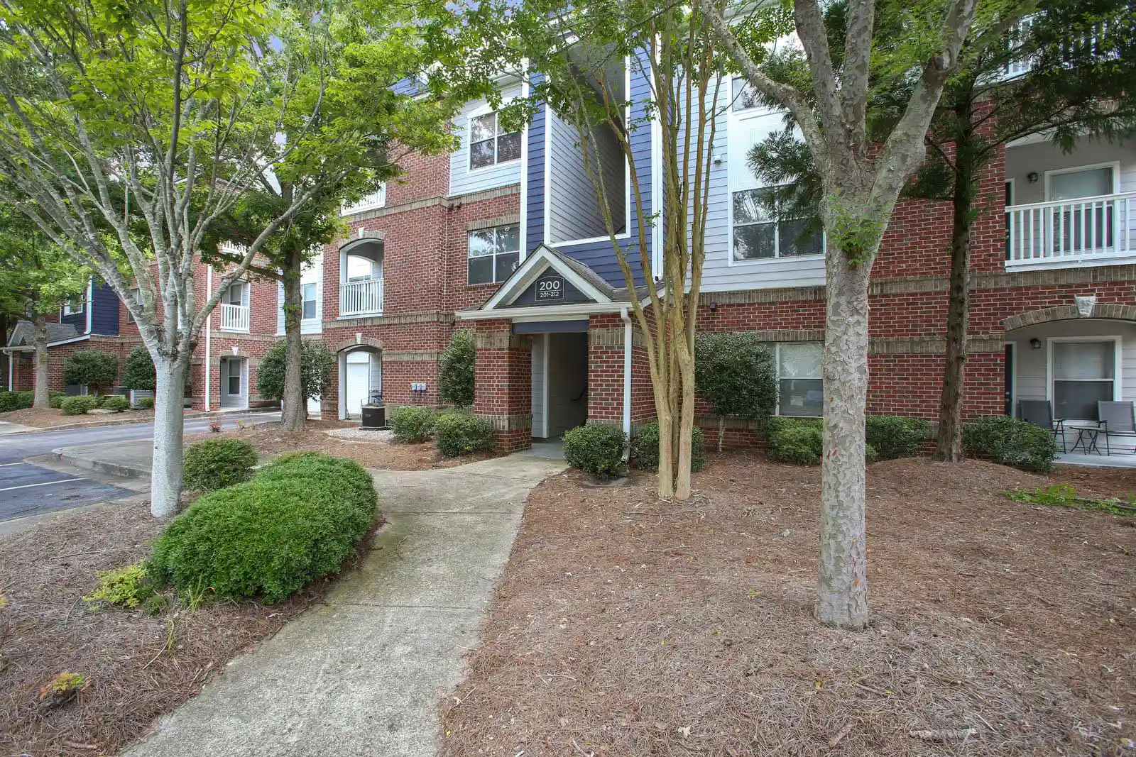 Apartments in McDonough, Halston McDonough